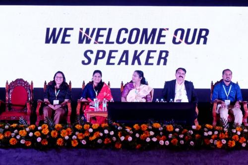 DAY_2_Sessions_Photo_8