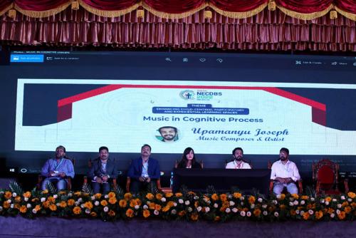 DAY_3_Sessions_Photo_24