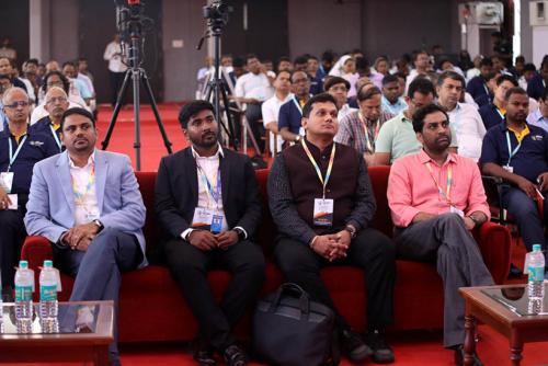 DAY_3_Sessions_Photo_3