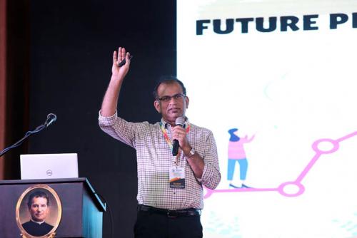 DAY_4_Closing_Photo_11